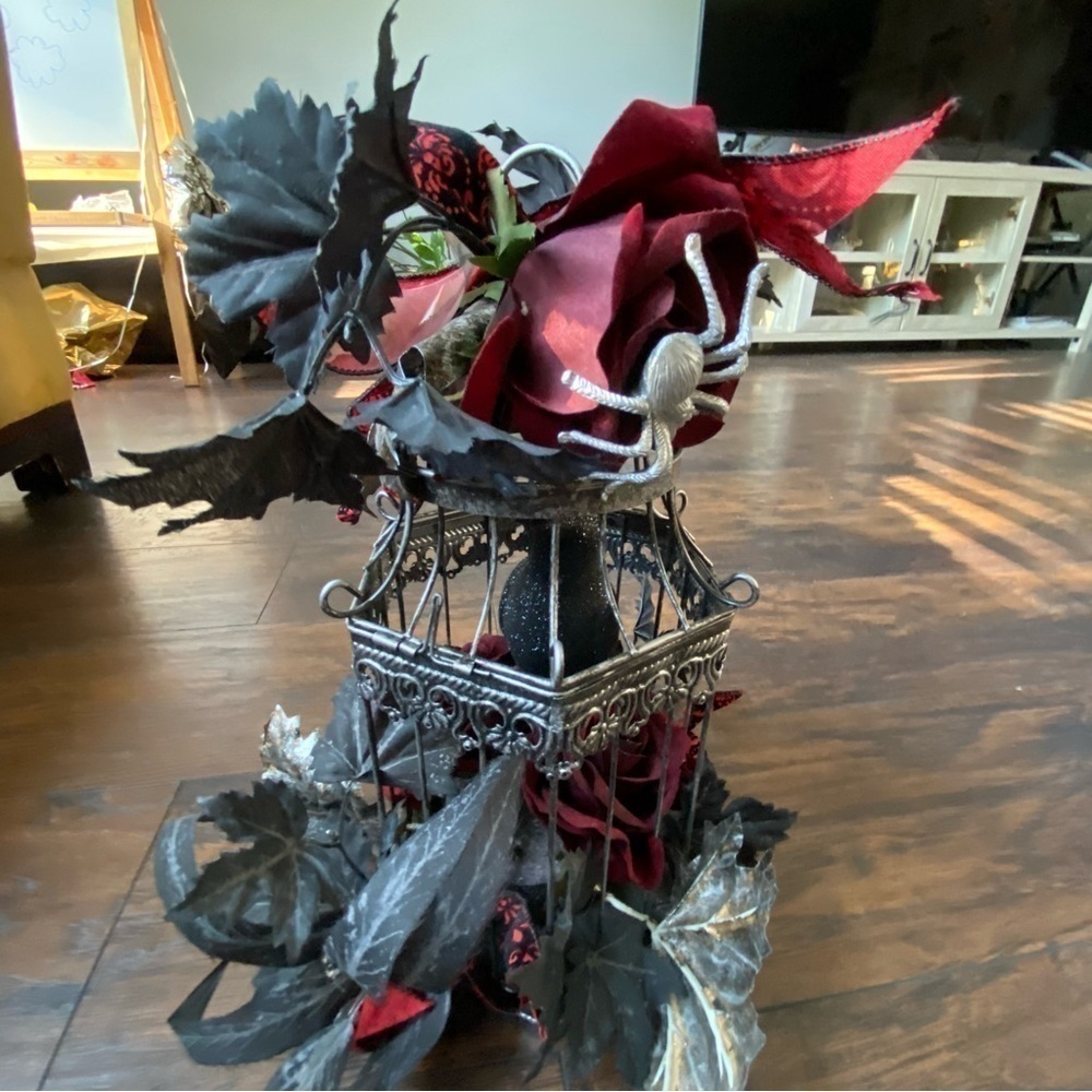 Gothic Halloween Bird Cage - Picture 11 of 14